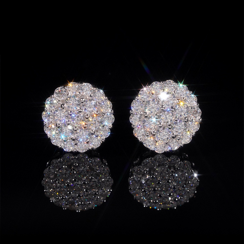Mayfair London — VVS1 Moissanite Cluster Stud Earrings